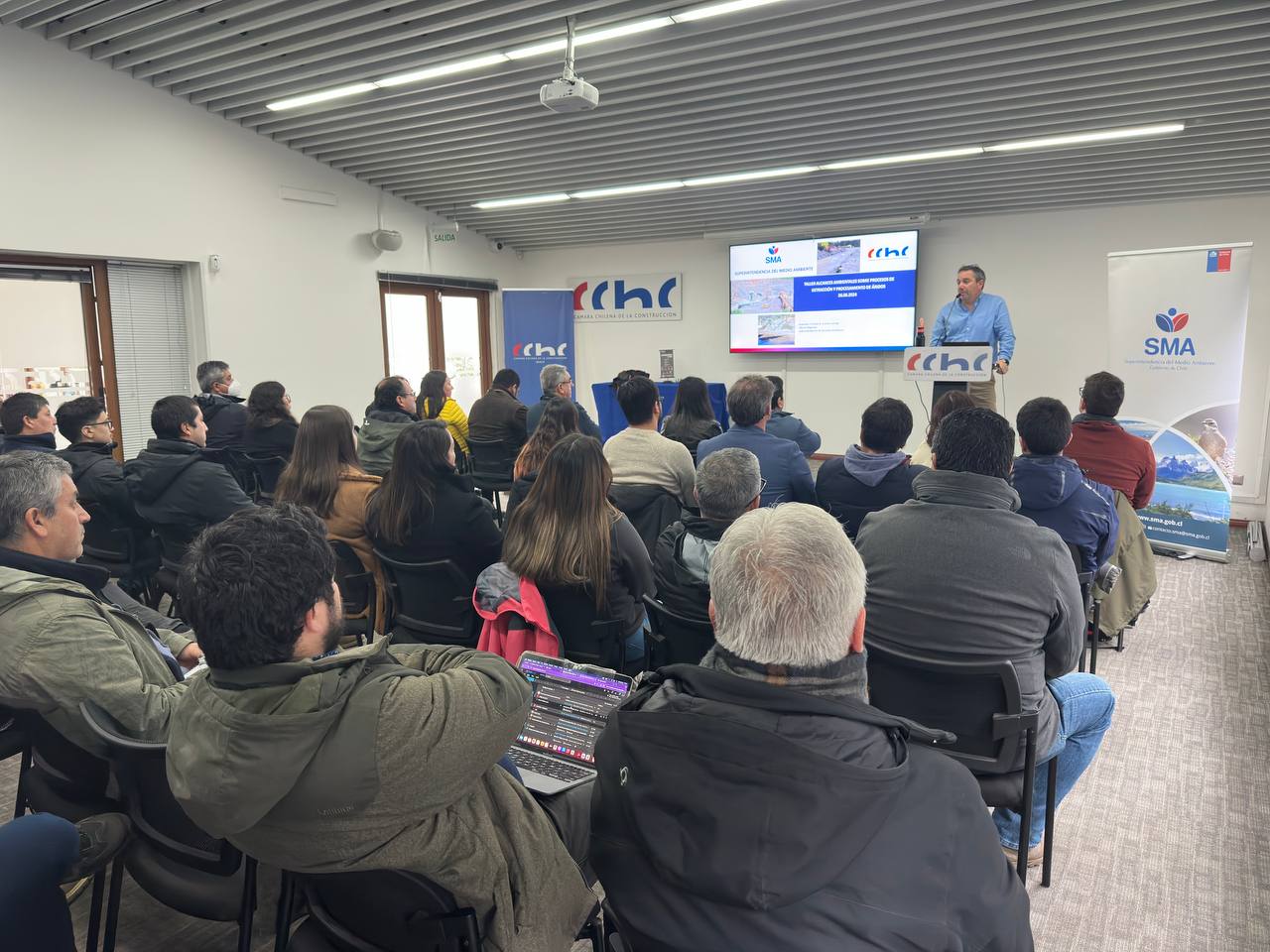 Empresas socias y no socias participaron en el taller