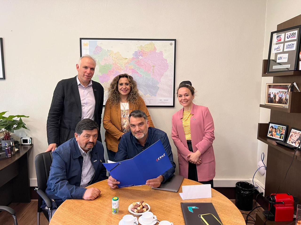 Líderes de la CChC O’Higgins presentan plan de reactivación al senador Javier Macaya