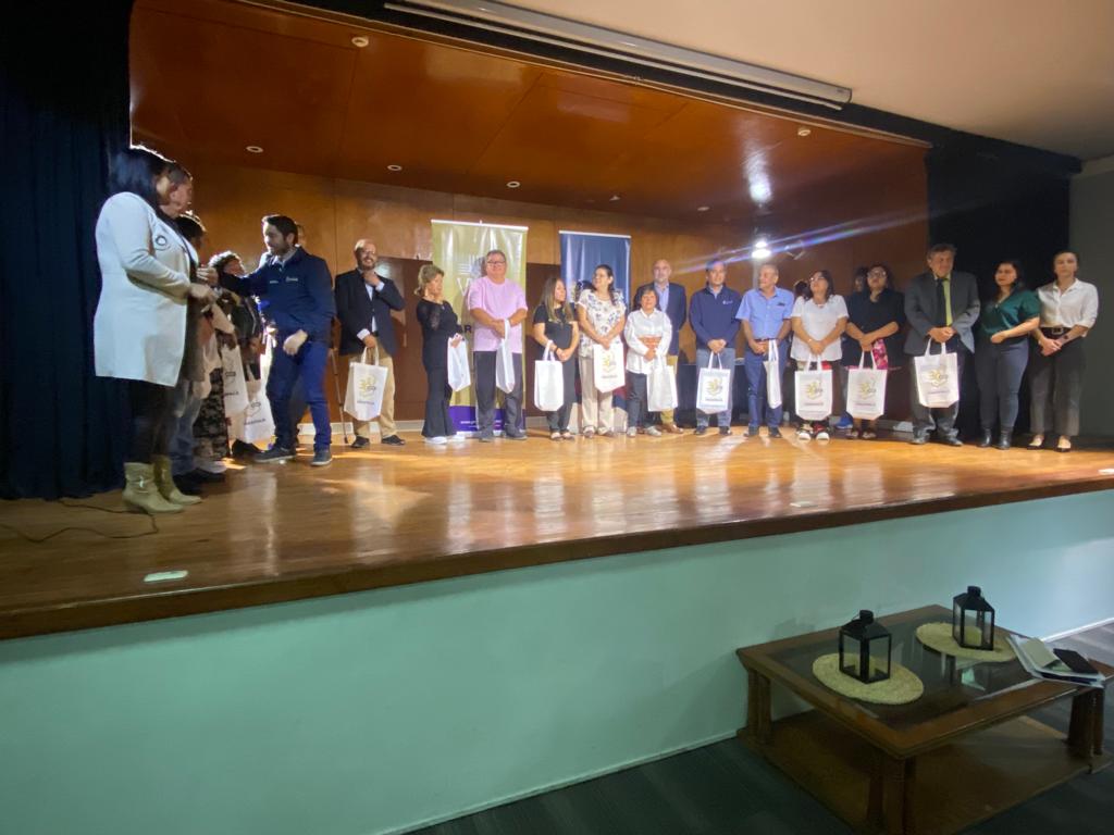 Autoridades y nuevos miembros en la ceremonia de constitución del Consejo de la Sociedad Civil (COSOC)
