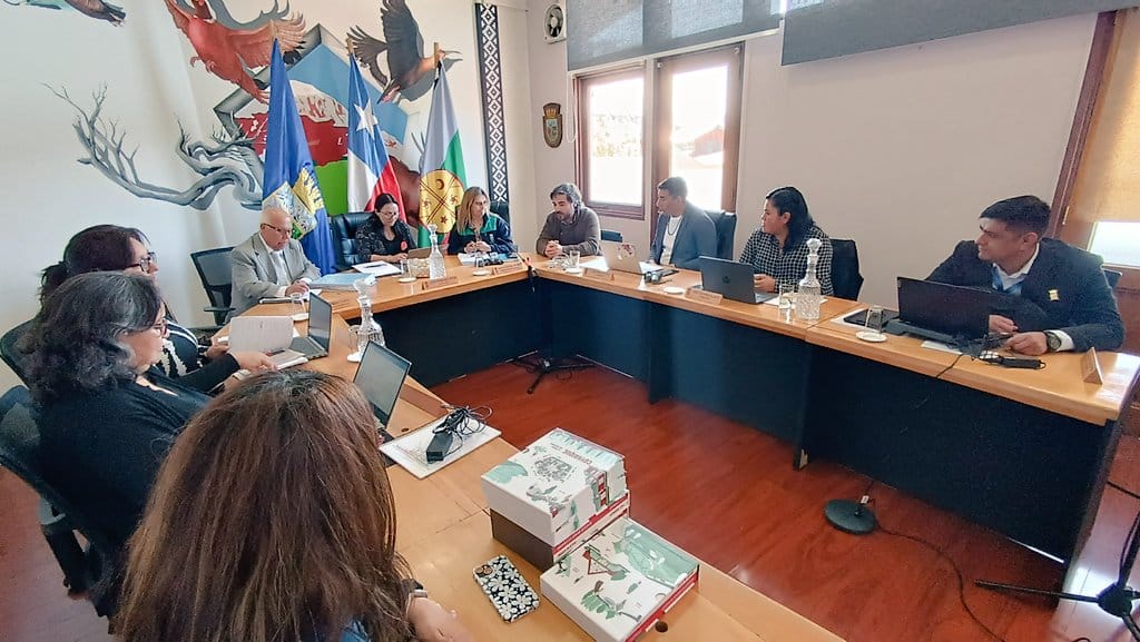 Reunión entre y Corporación Ciudades, CChC Coyhaique y el Concejo Municipal para discutir avances de las 40 iniciativas de la Imagen Objetivo de la ciudad