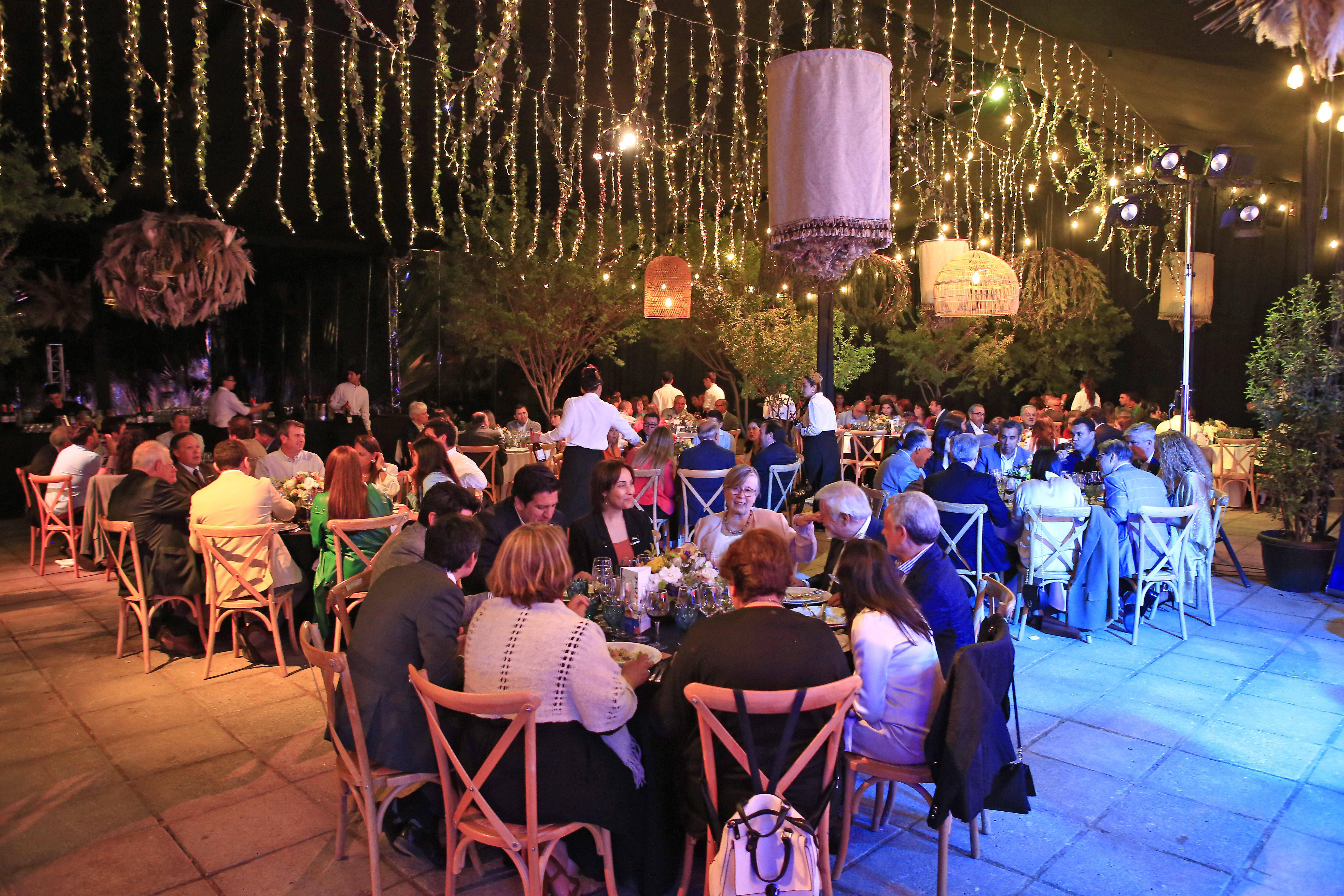 Cena anual de la Construcción CChC Maule con autoridades y socios