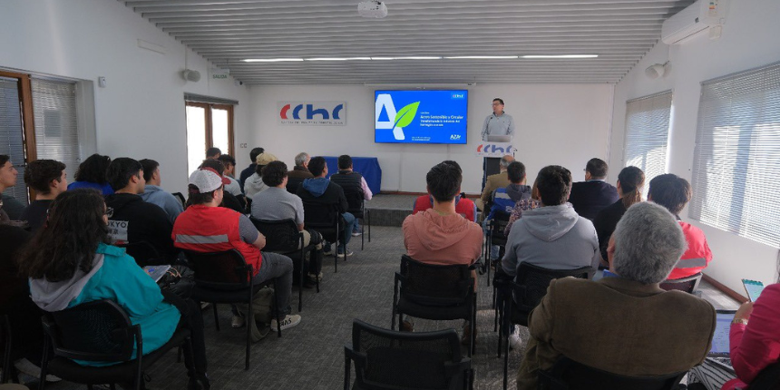 Representante del Comité de Especialidades de la CChC Ñuble expone sobre sostenibilidad y circularidad del acero