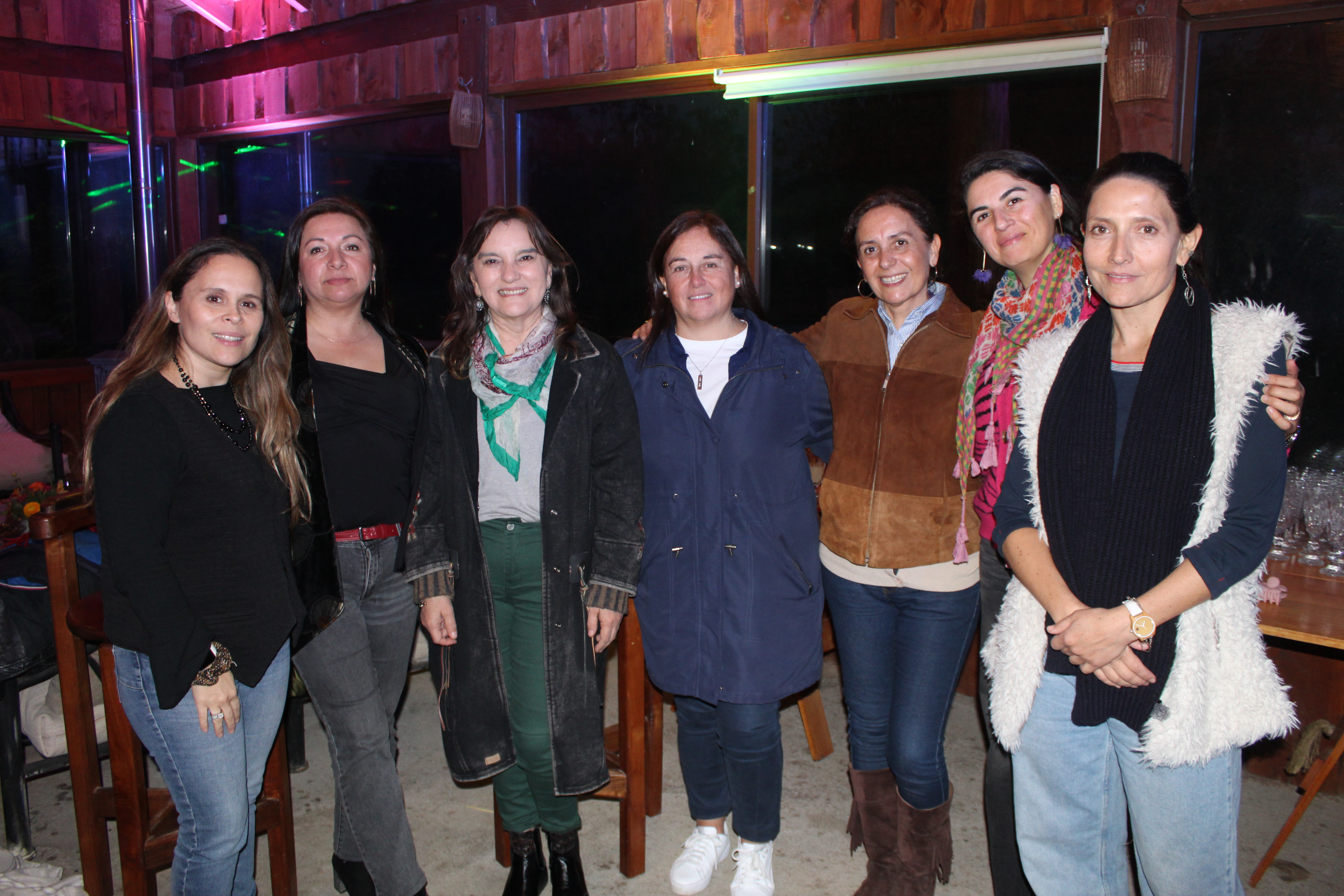 Socias en reunión de camaradería entre el Comité de Proveedores, Especialistas e Industriales de la CChC Los Ángeles
