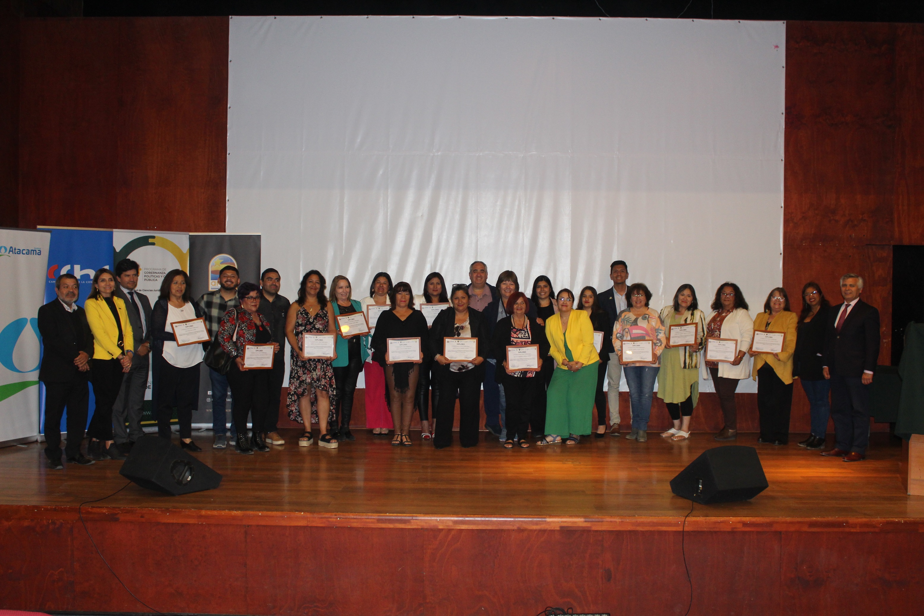 Líderes sociales reciben su certificación en los Cursos de Formación en Liderazgo Social en Chañaral