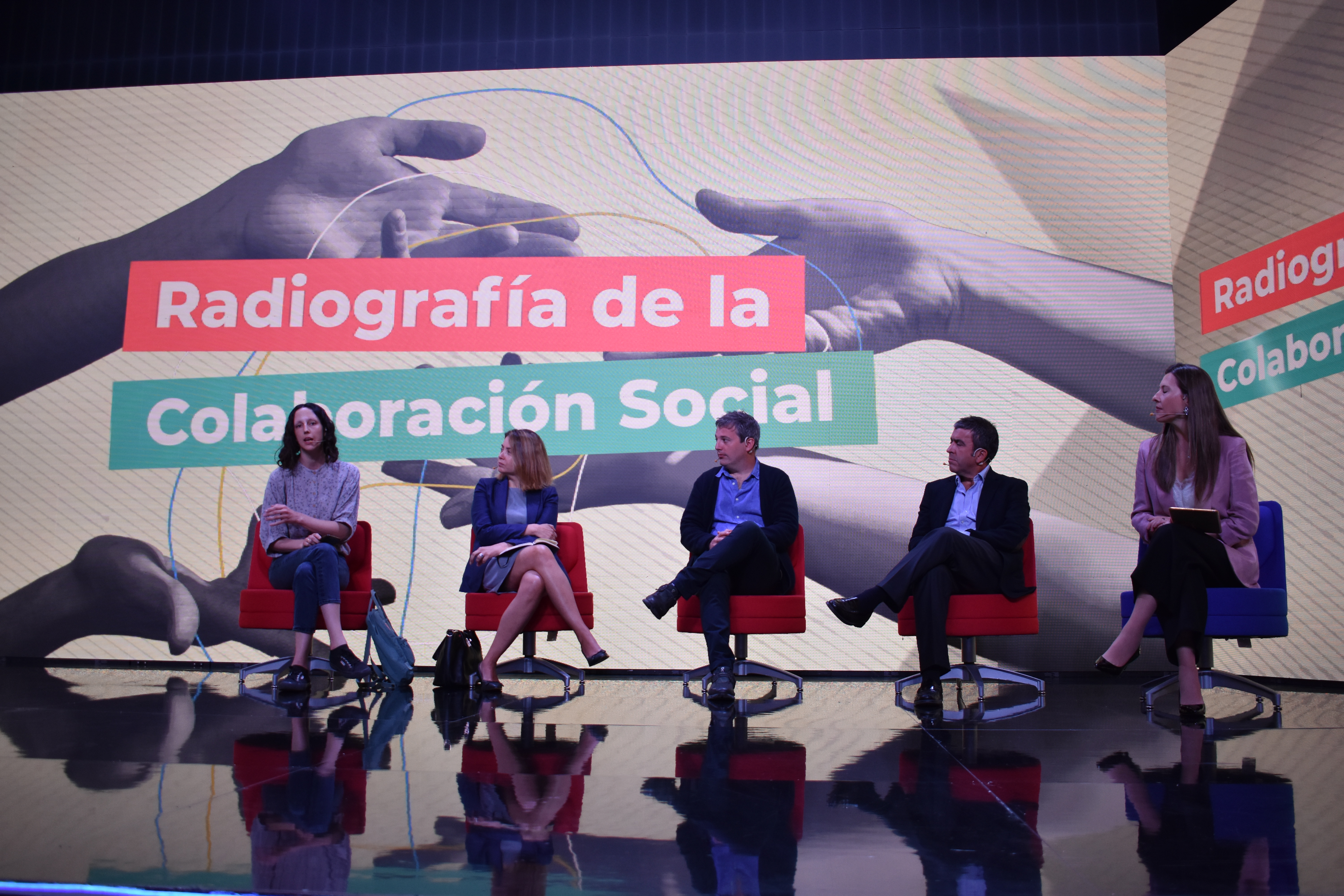 Representantes de la CChC, Feedback y Pacto Social presentan los resultados de la “Primera Encuesta Nacional sobre la Colaboración Social”