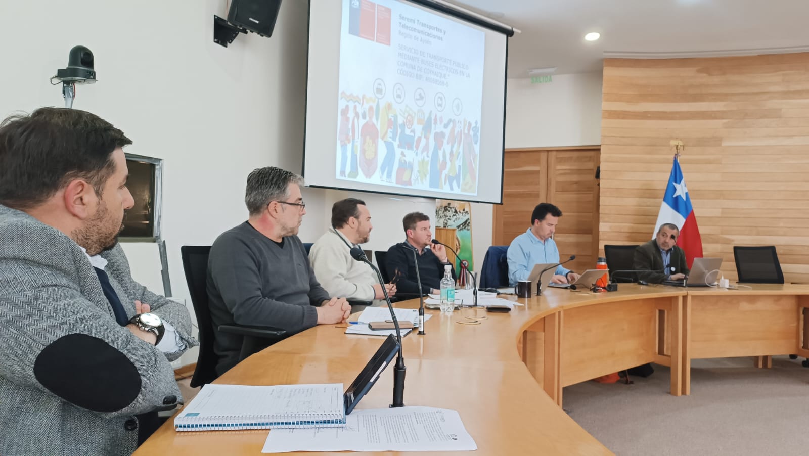 Grupo de Trabajo de Planificación Territorial en la sesión extraordinaria de la Comisión de Transportes y Telecomunicaciones del Consejo Regional de Aysén
