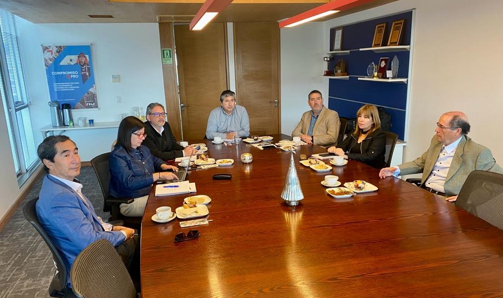 
La CChC Valparaíso y el SII reunidos por el Plan Anual de Gestión de Cumplimiento Tributario para apoyar a pymes y profesionales independientes
