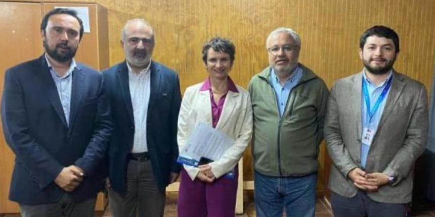 Ministra Carolina Tohá junto a autoridades de Ñuble