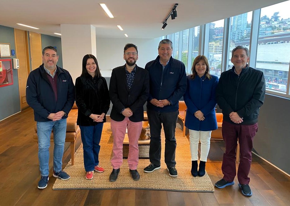 CChC Valparaíso en su reunión con el diputado Tomás De Rementería sobre desarrollo regional