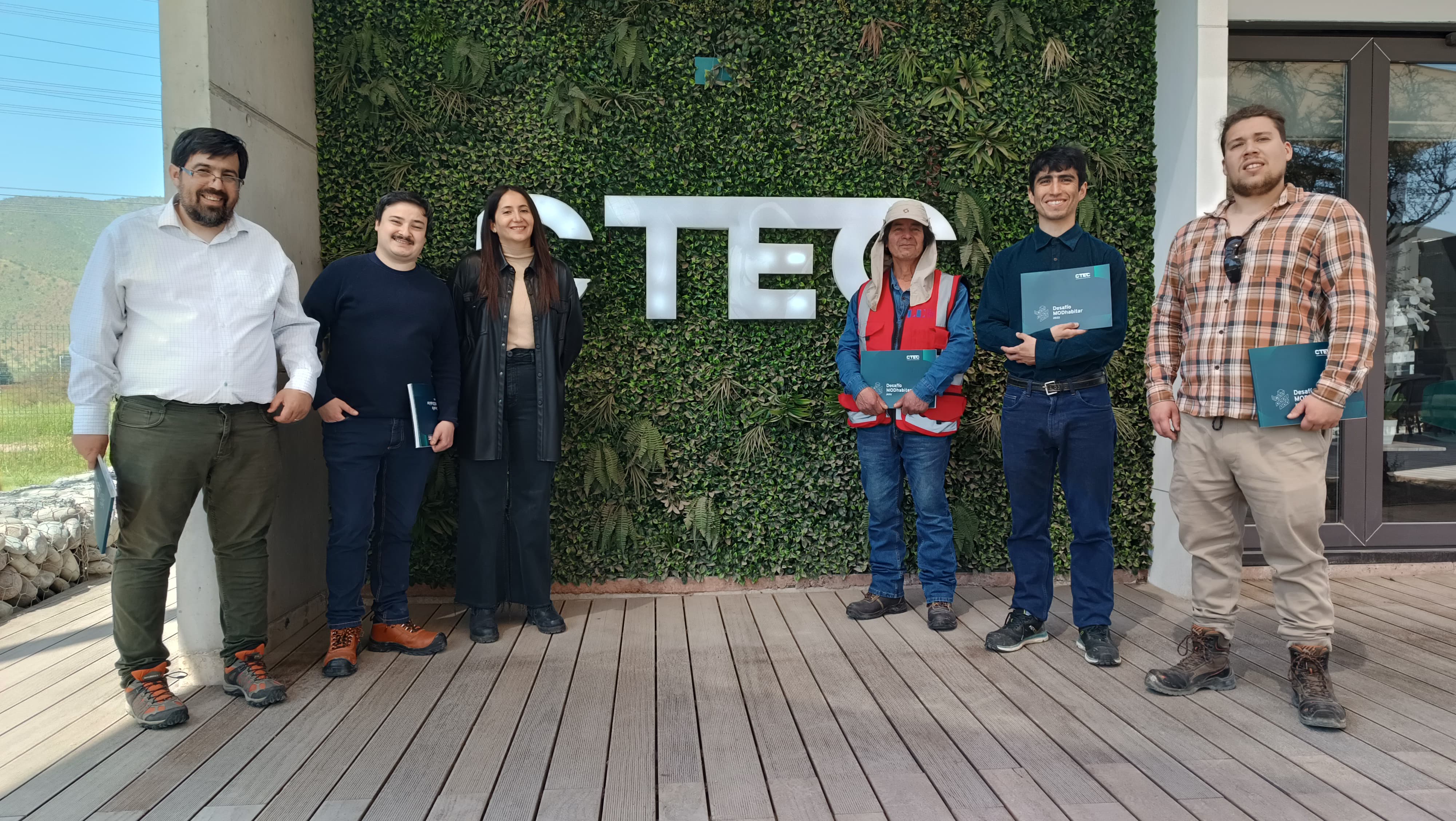 
Trabajadores en la Gira de Transferencia Tecnológica de la CChC Coyhaique
