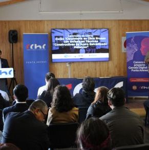Ceremonia_Curso_Carpintería_CChC_Punta_Arenas_FIDE_XII_ETC_(16).JPG