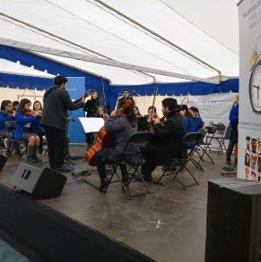 Orquesta_infantil_de_cuerdas_._Escuela_Mirasol.JPG